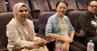 لفتة مؤازرة .. قنصل الصين تتابع مباراة مصر ونيوزيلندا من ستاد الإسكندر