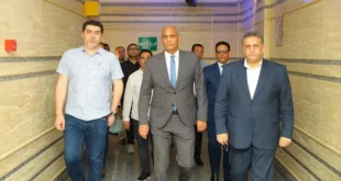 محافظ كفر الشيخ يتابع الحالة الصحية لرئيسة قرية "تفتيش أبوسكين"