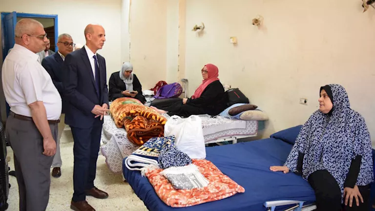 مستشفى جامعة بني سويف تستقبل 32 مريضًا فلسطينيًا (صور)