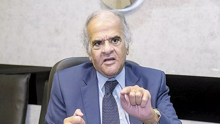 ممدوح عباس يعلن إنشاء استاد جديد للزمالك ويطمئن الجماهير بشأن الأزمات