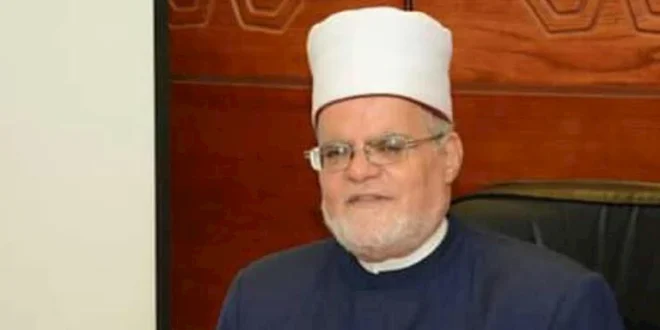 هل تبطل الصلاة إذا انكشف أسفل الظهر؟.. عالم أزهري يوضح