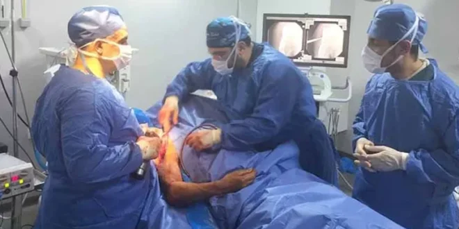 وزنه 130 كيلو.. جراحة معقدة لإنقاذ مريض سمنة مفرطة بمستشفى مطروح العا