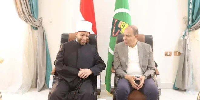 وزير الأوقاف ومحافظ المنيا يبحثان تطوير منطقة البهنسا الأثرية