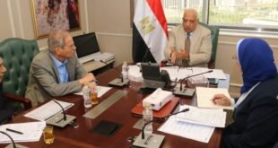 وزير الكهرباء يجتمع بقيادات التحكم والنقل والإنتاج ويتابع خطة التشغيل لتأمين الشبكة الموحدة