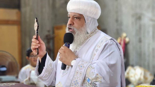 الأنبا ميخائيل يرسم شمامسة جدد لكنائس منطقتي أطلس المشروع الأمريكي بحلوان الأنبا ميخائيل يرسم شمامسة جدد لكنائس منطقتي أطلس المشروع الأمريكي بحلوان