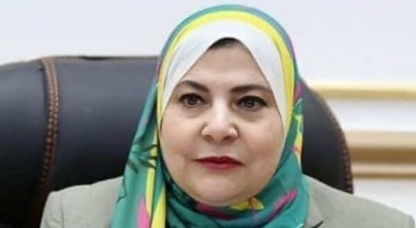 آداب القاهرة تحصل على 3 شهادات أيزو دولية جديدة وتجدد شهادتي الأيزو لنظم إدارة المؤسسات التعليمية والسلامة والصحة المهنية