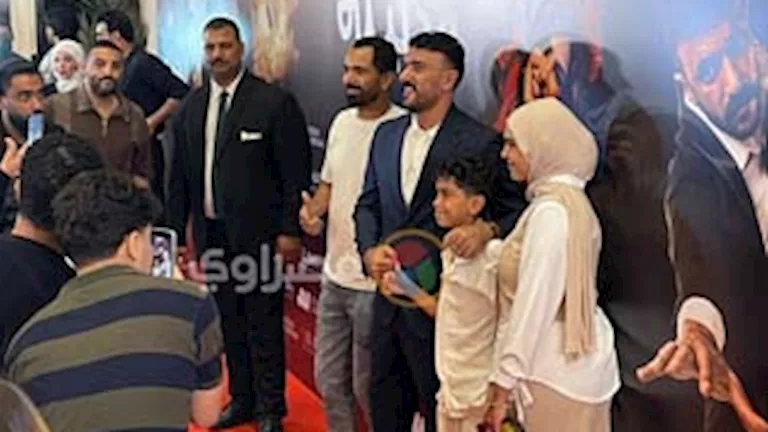 أحمد العوضي يحتفل بانطلاق العرض الخاص لفيلم "شمشون ودليلة"