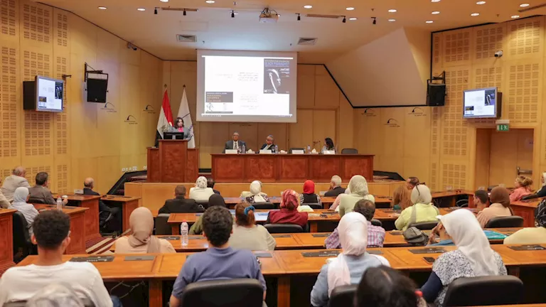 أحمد زايد: التاريخ المصري أسقط مزاعم "الأفروسنتريك" بالحقائق والجينات