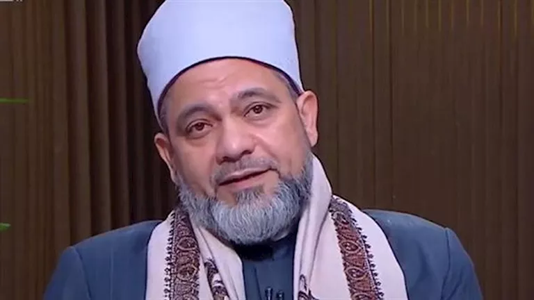 أمين الفتوى: النبي قدّم أروع نموذج في حب الوطن والحنين إليه