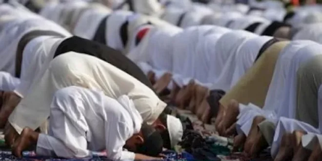 أمين الفتوى: تأخير صلاة المغرب لمشاهدة مباراة حتى خروج الوقت إثم شرعي