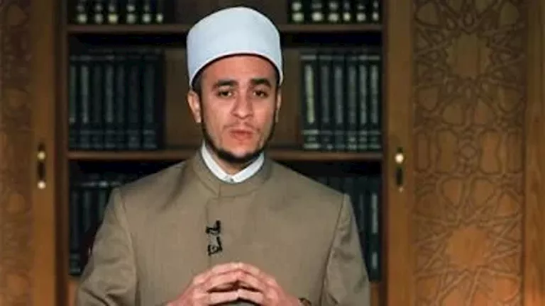 أمين الفتوى يوضح حكم الوضوء بالمياه المتغير لونها بعد انقطاعها