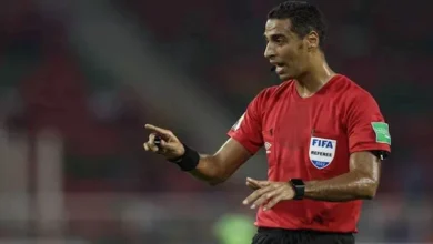 أمين عمر يدير مباراة أهلي جدة وأوكلاند سيتي
