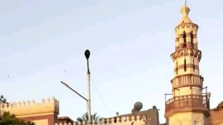 أوقاف أسيوط تكشف سبب إزالة مئذنة مسجد المجذوب (فيديو وصور)