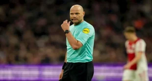 اتهم بالتحرش واستبعد من كأس العالم.. وفاة حكم هولندي في ظروف غامضة
