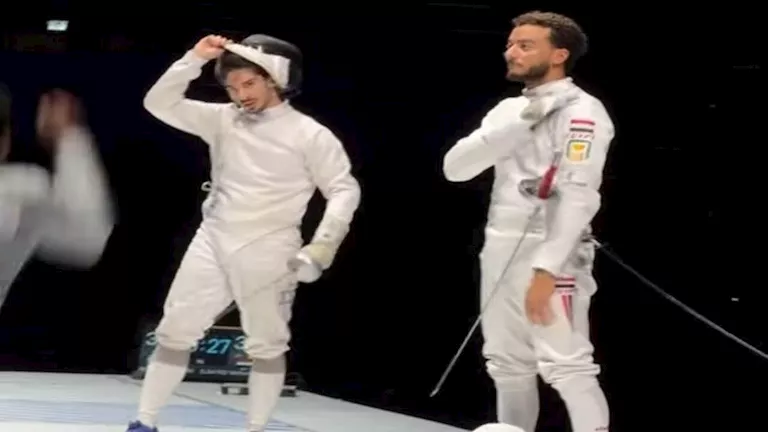 احتفال محمد السيد أمام لاعب إسرائيل يشعل مواقع التواصل الاجتماعي | ضي النهار احتفال محمد السيد أمام لاعب إسرائيل يشعل مواقع التواصل الاجتماعي