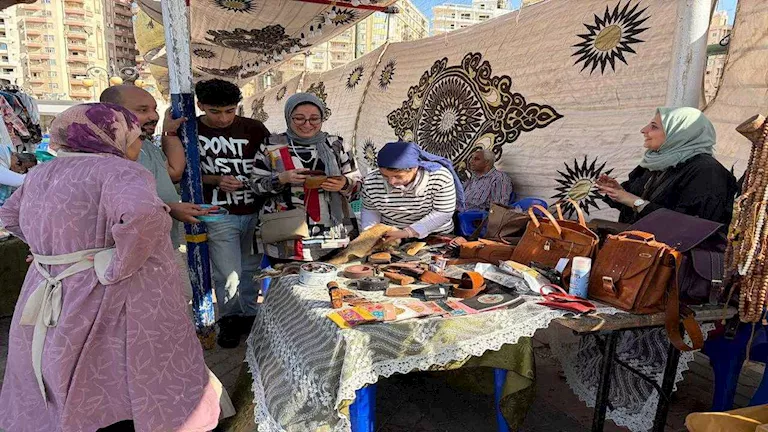 افتتاح المعرض الخامس للمنتجات الحرفية والتراثية في البحيرة
