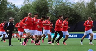 التابعي: أستراليا ليست مرعبة.. وصلاح مدرب داخل الملعب