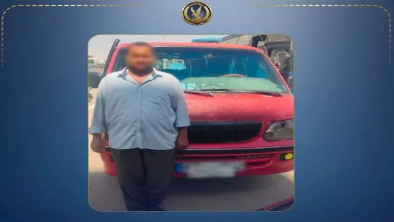 الداخلية تضبط سائق ميكروباص خاطر بحياة المواطنين في التجمع الأول