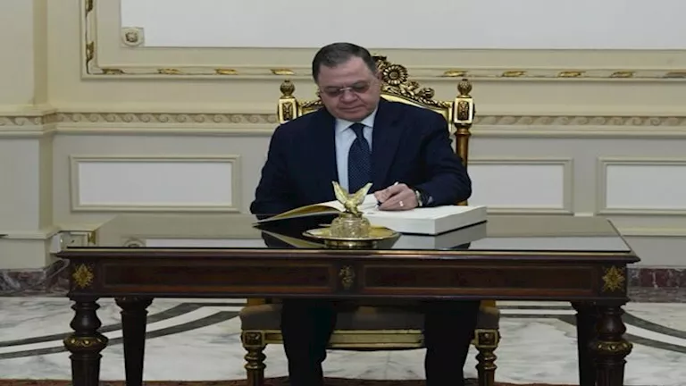 الداخلية توافق على تجنس 63 مواطنًا بجنسيات أجنبية | ضي النهار الداخلية توافق على تجنس 63 مواطنًا بجنسيات أجنبية