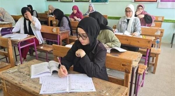 امتحانات الثانوية العامة 2026 .. طلاب النظام القديم يؤدون الديناميكا اليوم