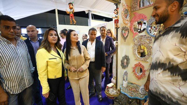 بحضور وزيرة البيئة .. افتتاح معرض ديارنا للحرف بمارينا 4