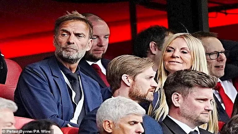 بسبب عائلته.. كلوب يطلق تحذيراً حاداً بعد توليه تدريب ألمانيا