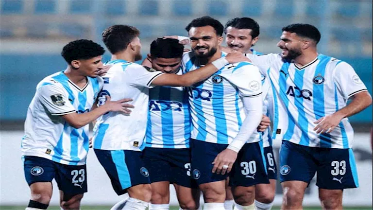 بيراميدز يقترب من ضم إياد العسقلاني