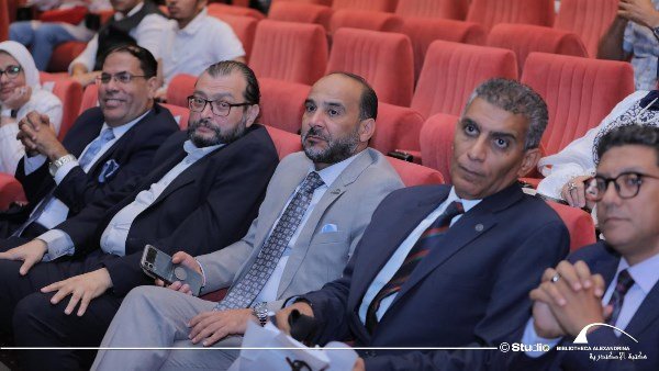 تدشين مشروع "عيون مصر.. من روائع الآثار المصرية في المتاحف العالمية" على هامش معرض مكتبة الإسكندرية