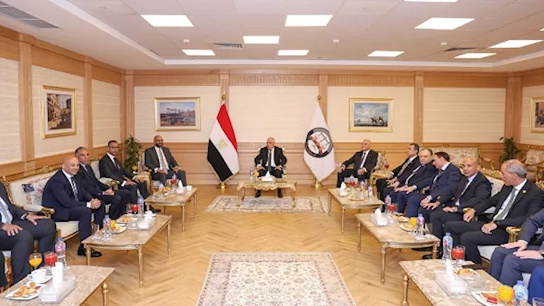 تفاصيل الخدمات الإلكترونية للنيابة العامة عبر تطبيق "أنا فودافون"