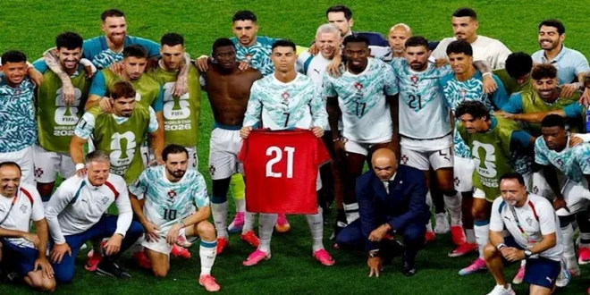 رونالدو ولاعبو البرتغال يحتفلون بقميص ديوجو جوتا بعد التأهل