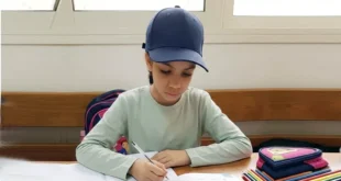 طفلة بالشرقية تبتكر روبوت ذكي لوعظ السيدات وتهديه للأوقاف