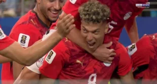عاشور يكتب التاريخ ويقود مصر للتقدم على أستراليا في الشوط الأول