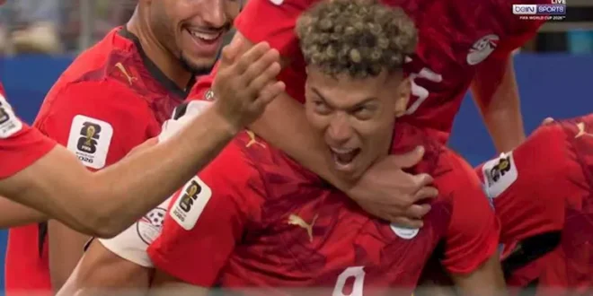 عاشور يكتب التاريخ ويقود مصر للتقدم على أستراليا في الشوط الأول