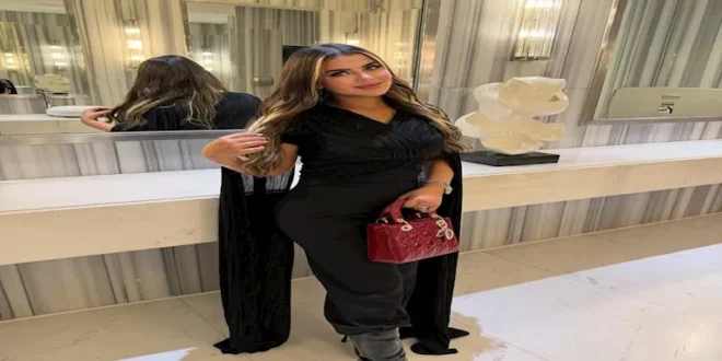 "لاعبي المفضل" أول تعليق من زوجة إمام عاشور بعد تأهل منتخب مصر