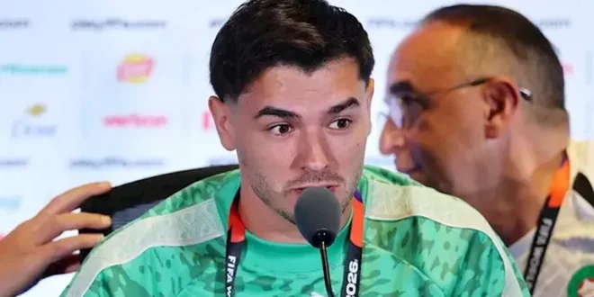 "لماذا ضربتني؟".. مشادة بين صحفيين تربك مؤتمر المغرب في كأس العالم