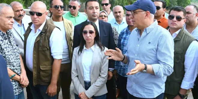 محافظ البحيرة ووزير الري يتفقدان منظومة الري بإيتاي البارود