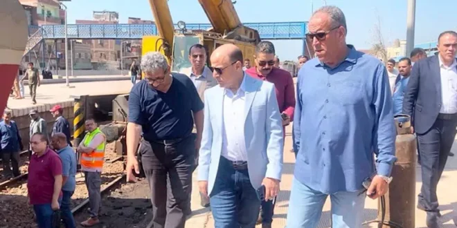 محافظ الغربية يطمئن على مصابي خروج عربة قطار محلة روح عن القضبان