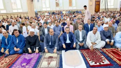 محافظ المنوفية يؤدي صلاة الجمعة بـ "العمري البحري"