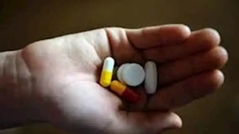 محاولة انتحار مأساوية داخل فيلا بحدائق الأهرام والأمن يحقق