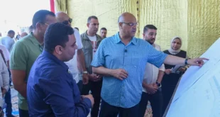 معاناة استمرت 4 شهور.. بدء رصف شارع الفتح غرب الإسكندرية- صور