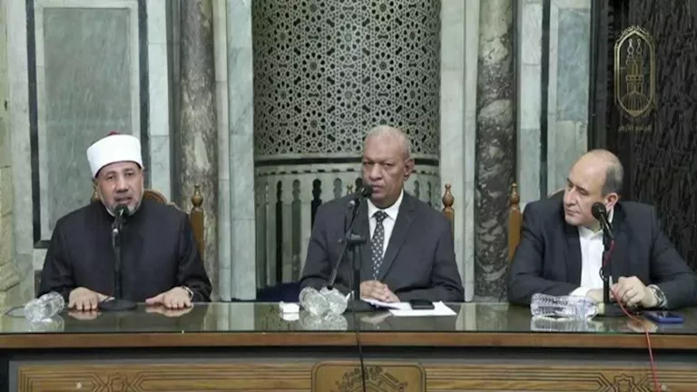 ملتقى بالأزهر: الشائعات من أخطر صور الحروب المعنوية وتفوق في آثارها كث