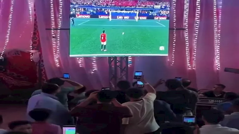 "من القاعات إلى الشوارع".. تأهل منتخب مصر يشعل حفلات الزفاف