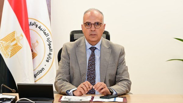 منظومة إلكترونية متكاملة لربط الورش والمخازن والمعدات والموارد البشرية