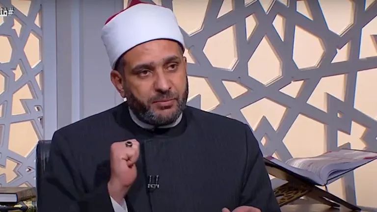 هل يجوز الأخذ من مال الزوج دون إذنه إذا كان مسرفًا؟.. أمين الفتوى يجيب