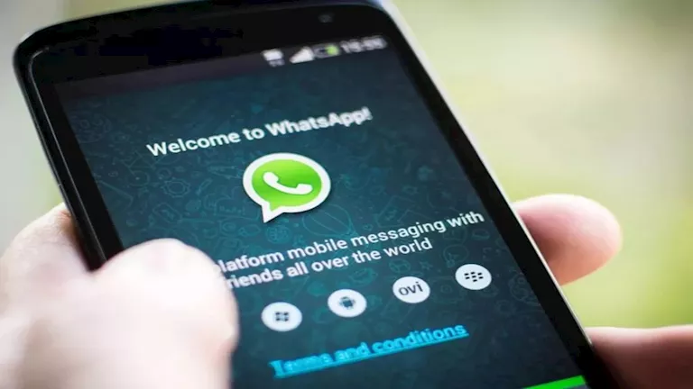 واتساب يطور ميزة جديدة لإرسال تذكيرات بأعياد الميلاد داخل التطبيق