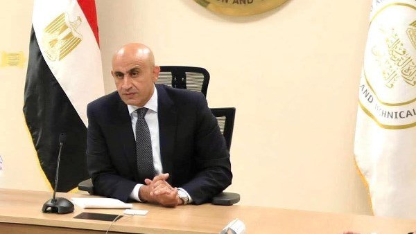 وزير التعليم يوجه بالتعامل الحاسم مع أي مخالفات يتم رصدها بلجان الثانوية العامة اليوم