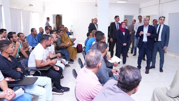 وزير العمل يتفقد اختبارات المتقدمين لفرص العمل الزراعية الموسمية بالخارج