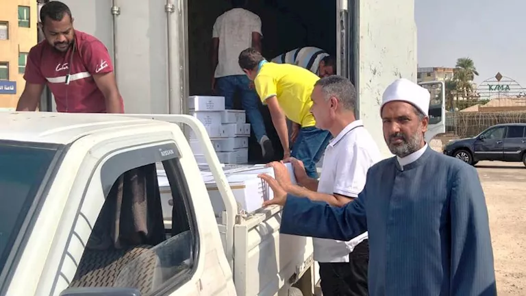 3 أطنان لحوم في طريقها للأسر الأولى بالرعاية بأسوان- صور