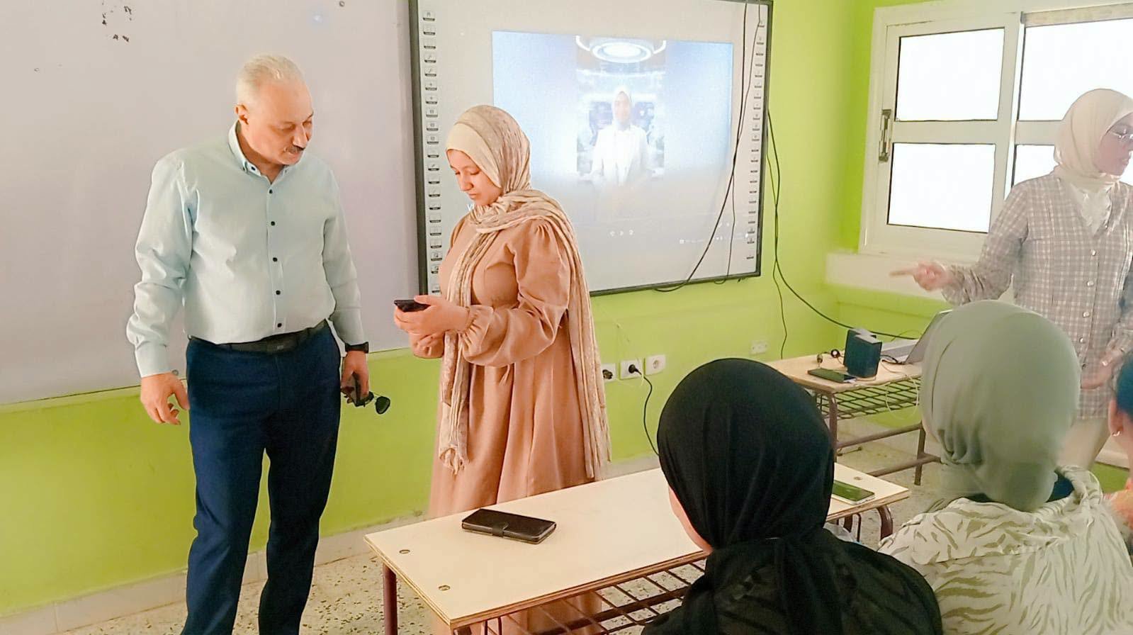 📰 لتأهيل جيل المستقبل.. تعليم المنيا يختتم فعاليات التدريب على أدوات الذكاء الاصطناعي لطلاب الإعدادية | ضي النهار 763847977 1437853624926022 5670542254984321014 n