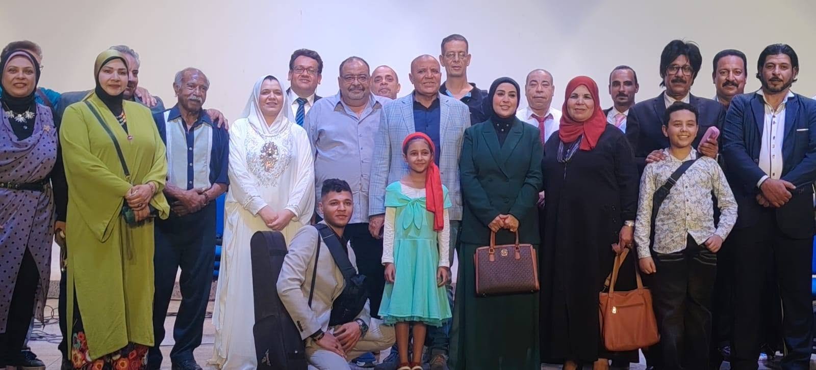 بحضور القيادات الثقافية والإعلاميين.. "الليلة المحمدية" تنير قصر ثقافة أسيوط احتفاءً بمولد الهادي البشير | ضي النهار 780648720 122217527468374681 4884126600635774130 n